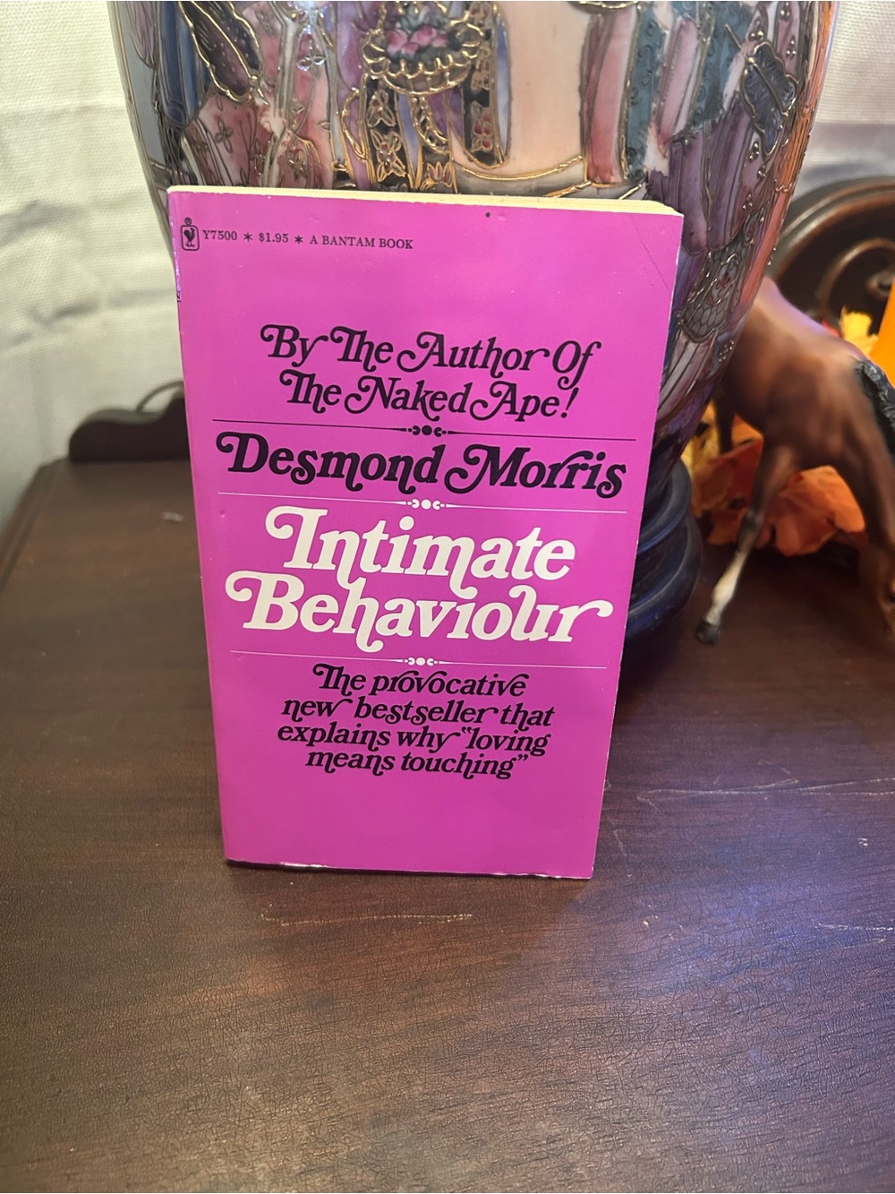 Intimate Behaviour Paperback - Pink Cover by Desmond Morris